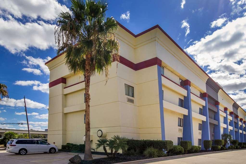 Rodeway Inn Houston North Greenspoint Exteriér fotografie